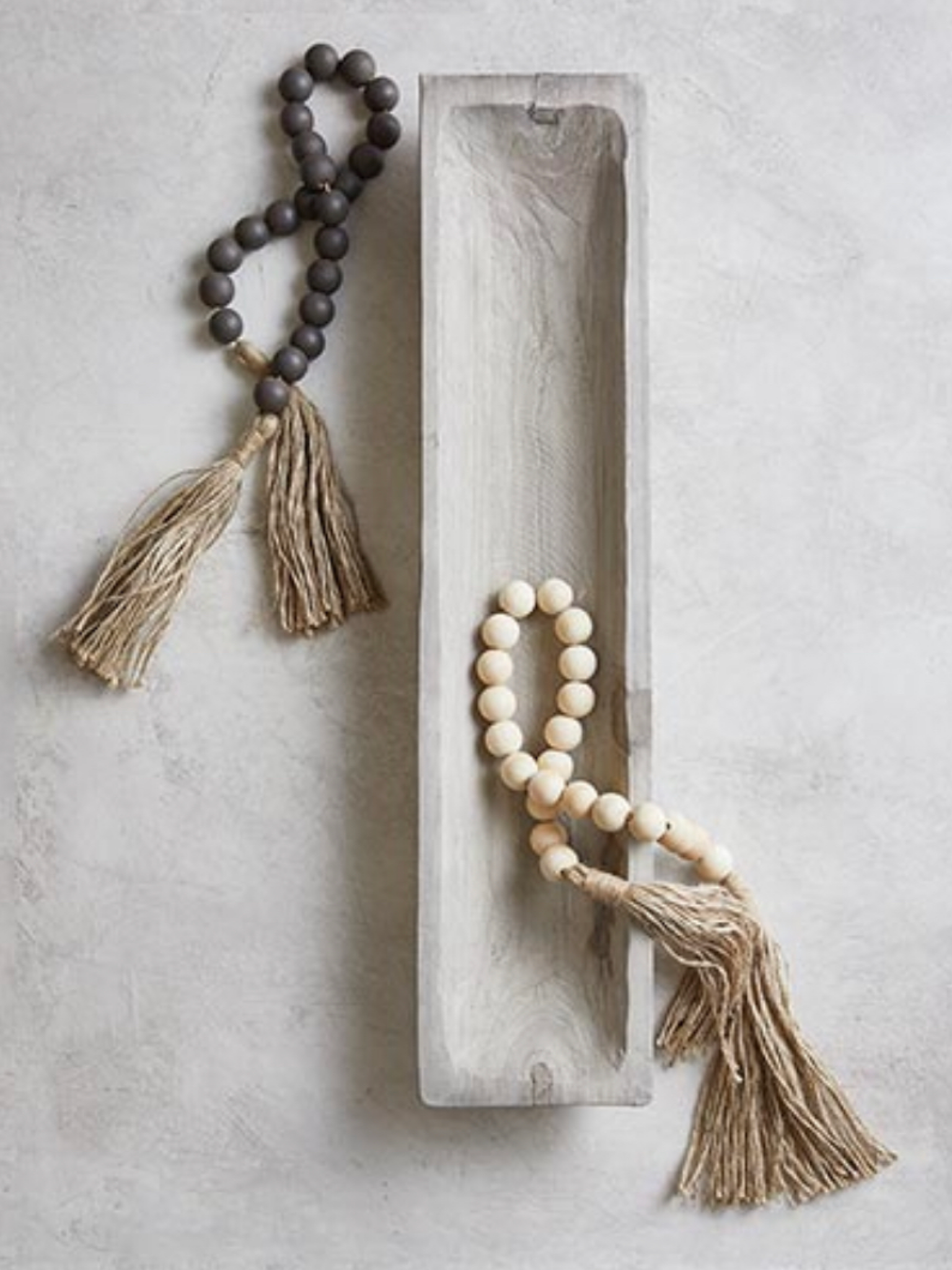 Wood Beads with Jute Tassel - Dark Charcoal